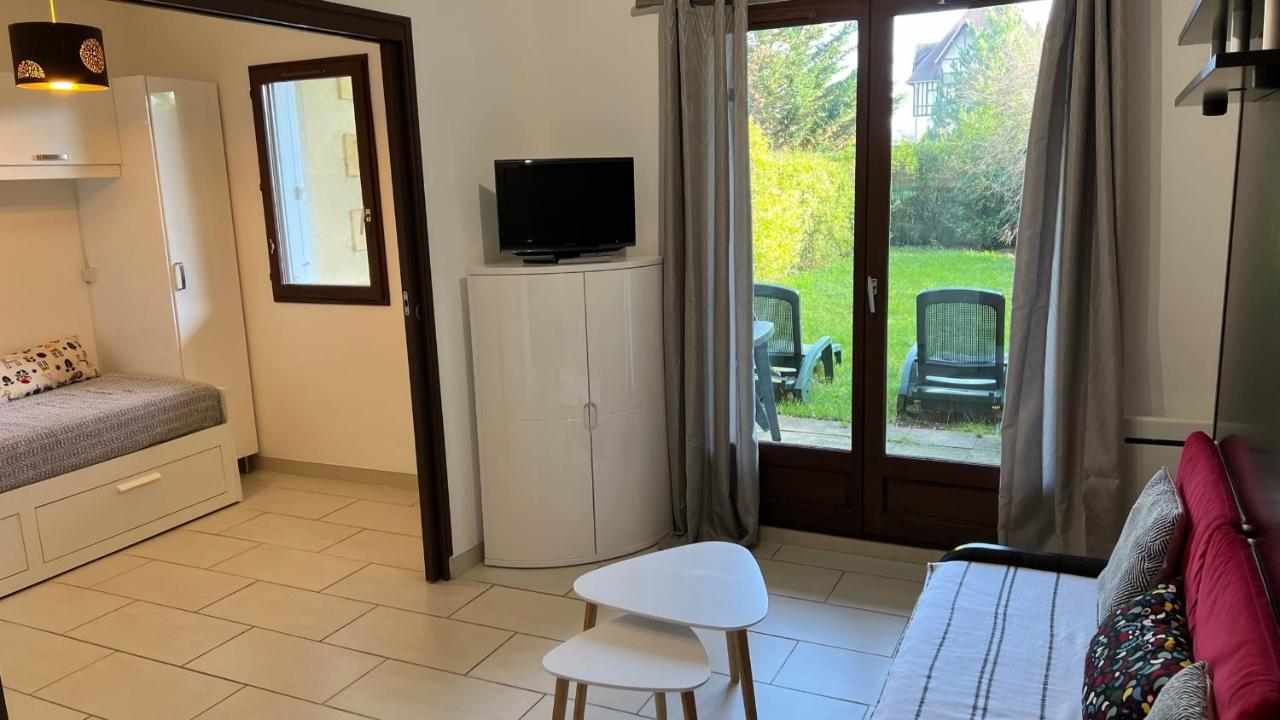 Appartement 2 Pieces Rez-De-Jardin A 2 Pas De La Plage Et De La Thalasso Кабур Экстерьер фото